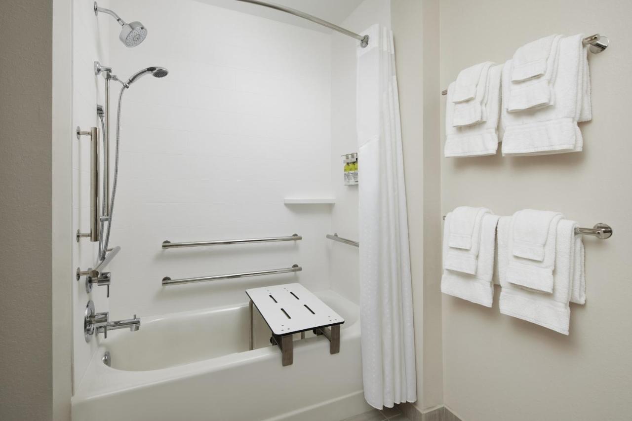 Holiday Inn Express & Suites Gulf Breeze - Pensacola Area By Ihg Exterior photo